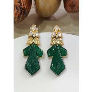 Pendientes de Moda de Alta Calidad en Latón Chapado en Oro con Moissanita para Mujeres y Chicas, Colección Elegante para Fiestas - Product Image 1