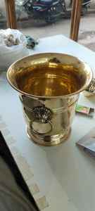Seau à glace en laiton de fabrication indienne, refroidisseur à vin avec poignées, finition dorée vintage pour bar, mariage, décoration de fête, vente en gros - Product Image 4