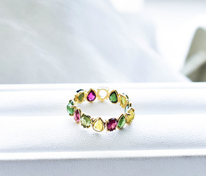 Hermoso Anillo de Eternidad con Turmalina en Forma de Pera Multicolor Natural Botánica en Oro de 14K - Product Image 5