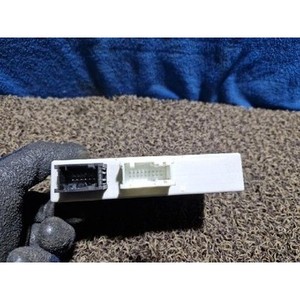 ECU และโมดูลคอมพิวเตอร์มือสองสำหรับรถยนต์ซีรีส์ 3 รุ่น 66209225825 - Product Image 3