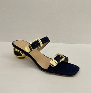 Sandalias Negras de Tacón Grueso con Tira en T, Punta Cuadrada, Cierre de Hebilla, Tacón Bajo, Elegantes Zapatos de Verano para Mujer - Product Image 1
