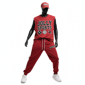 Conjunto de dos piezas sin mangas para hombre, jersey de algodón premium, color rojo, panel lateral con logo personalizado por transferencia térmica, camiseta sin mangas y pantalón para hombre - Product Image 1