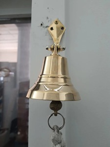 Cloche en laiton poli de qualité supérieure, cloche de temple haut de gamme en laiton, parfaite pour la décoration de temple, de maison, nautique et de jardin extérieur - Product Image 4