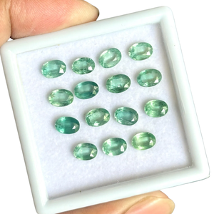 หยกธรรมชาติ AAMNA GEMS เกรด AAA สีเขียวอ่อน ทรงกลม ขนาด 4x6 มม./5x8 มม. ขายส่ง สำหรับทำเครื่องประดับ - Product Image 1