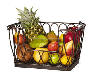 Cesta de frutas de hierro asequible con diseño atemporal adecuado para regalar accesorios de cocina funcionales de inauguración de la casa o bodas - Product Image 1