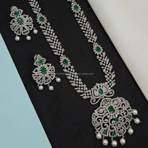 Ensemble de bijoux de mariée en diamant américain classique Collier et boucles d'oreilles en deux pièces pour mariage Style classique à la mode - Product Image 1