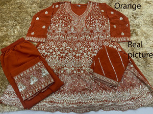 Venta caliente Diseño exclusivo de bordado de lujo Salwar Kameez Comprar ropa de fiesta Kurti de Surat para mujeres Mayorista de vestido - Product Image 3