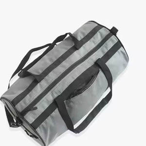 Sac de sport imperméable en gros avec logo personnalisé, sac de fitness, sac de voyage pour hommes et femmes - Product Image 4