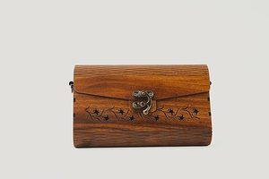 Pochette élégante en bois, faite à la main, à prix abordable, pour femme, idéale pour les soirées, mariages, événements et occasions festives - Product Image 5