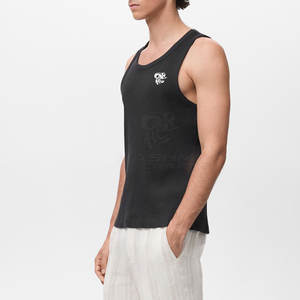 Camiseta sin mangas transpirable de estilo moderno y a la moda para hombre, ideal para entrenamiento en el gimnasio, actividades deportivas y uso casual. - Product Image 4