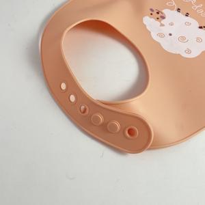 Babero de Silicona para Bebé, Ajustable y Lavable, Impermeable, Apto para Lavavajillas - Product Image 4