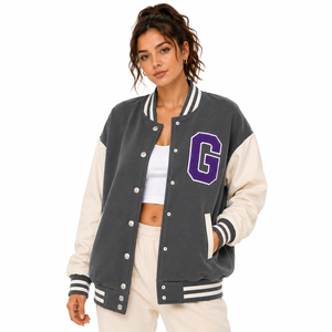 Servicio OEM Personalizado, Chaqueta Varsity Unisex de Lana 100%, Manga Larga, Talla Grande, con Patrón en Relieve y Letras, Estilo Casual para Otoño, Venta al Por Mayor - Product Image 4