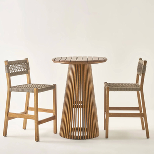 Silla de Jardín Artesanal que Combina Durabilidad en Exteriores con un Estilo Arquitectónico Atemporal - Product Image 4