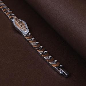 Pulsera Moderna Plateada con Acabado en Rodio para Atuendos Casuales Unisex, Fiestas Nocturnas y Accesorios de Regalo Elegantes - Product Image 5