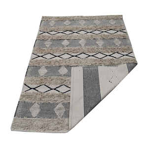 Tapis marocain berbère tissé à la main - Crème beige noir à poils ras texturé motif losanges en coton pour décoration de salon - Product Image 3
