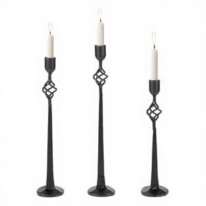 Juego decorativo de 2 portavelas de hierro con acabado en polvo negro para decoración, iluminación y organización de pasillos. - Product Image 1