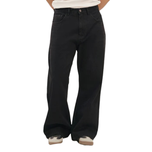 Jean en denim noir pour homme, taille mi-haute, 100% coton, délavé, coupe ample à jambe large, style streetwear décontracté, avec poches avant et poches plaquées arrière - Product Image 1
