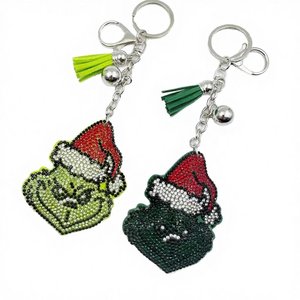 Llavero de mosquetón con diseño de animales de dibujos animados estilo coreano, con pedrería, de Navidad, Grinch, Gato, Oso, Panda, y bolsas rectangulares con bordado de cristal enrollable - Product Image 4