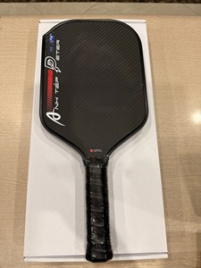 Raquette de pickleball en fibre de carbone 3K Gen 4 OEM & ODM, noyau en nid d'abeille standard 16 mm, légère et écologique pour l'entraînement - Product Image 5