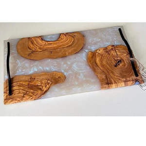 Plateaux de service et de rangement modernes en résine époxy et bois incrusté avec poignée métallique, idéaux pour le thé, le café et le petit-déjeuner – Nouveauté très prisée pour la table - Product Image 2
