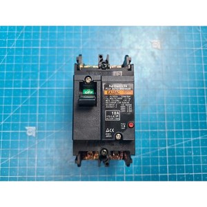 Disjoncteur différentiel Fuji AUTO BREAKER EA32AC d'occasion – Pièces détachées d'équipement semi-conducteur Legacy - Product Image 1