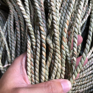 เชือกหญ้าทะเลบิดเกลียวขนาด 3 มม. เส้นใยธรรมชาติสำหรับสานเก้าอี้และงานฝีมือ ราคาแข่งขัน คุณภาพสูง 15 ANGLE - Product Image 1