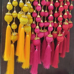 Guirlande décorative artisanale en velours avec perles mélangées, pompon suspendu, ornement pour le Nouvel An chinois, Noël, mariages, scène - Product Image 1