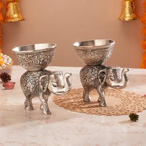 Bol de service à collation artisanal moderne de luxe à 3 compartiments avec poignée en métal noir, sans BPA, compatible lave-vaisselle, idéal pour les fêtes - Product Image 6