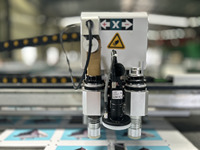 Máquina cortadora de pancartas de gran formato de hoja de plástico de papel de patrón CNC plano digital con cortador de plotter