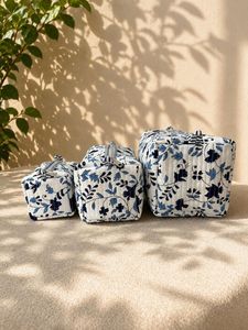 Ensemble de trousses de toilette en coton floral grande capacité avec fermeture éclair, style bohème, pochettes organisatrices de maquillage multifonctions grandes - Product Image 4