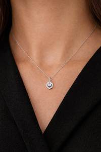 Collier Majestic en or blanc 18 carats plaqué rhodium avec diamant de laboratoire taille brillant de 1,30 carat, certifié IGI, bijou vintage pour une allure élégante - Product Image 5