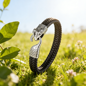 Pulsera clásica de cuero de serpiente de acero inoxidable para hombre, pulsera de alta calidad para deportes al aire libre, hebilla de gancho fácil, regalo de joyería al por mayor - Product Image 1