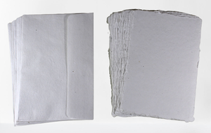 กระดาษพรีเมียมคุณภาพสูงแบบกำหนดเอง 10 แผ่นขนาด A5 พร้อมซองจดหมาย 5 ซอง บรรจุเป็นชุดในแฟ้ม - Product Image 4