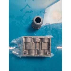 SMC VQZ3000-S02T d'occasion, état actuel, pièces d'équipement semi-conducteur d'origine - Product Image 6