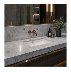 Dalles de granit blanc Alaska aux tons blancs vifs, pierre de qualité supérieure avec des motifs minéraux prononcés pour une surface de comptoir élégante - Product Image 1