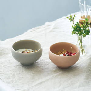 Ensemble de 2 bols mignons pour la table de fête par Aito Seisakusho pour souvenirs et cadeaux / Collection 'Cullet' Fabriqué au Japon - Product Image 1