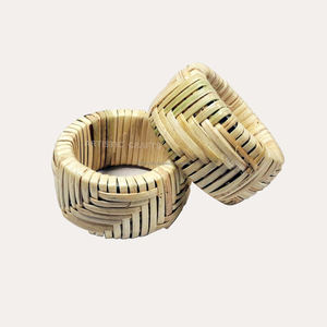 Servilleteros de ratán de bambú hechos a mano para el hogar, cocina, comedor, cenas y fiestas - Product Image 1