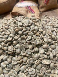 FOB Vietnam Specialty Arabica Green <b>Coffee</b> <b>Beans</b>, Size 18, Direct Export Manufacturer, Bulk Wholesale, Moisture 12.5% Max - Product Image 1