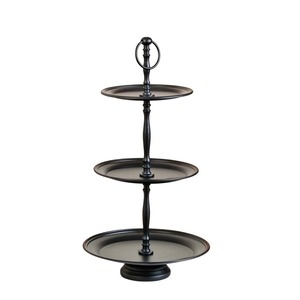 Support à gâteau décoratif de qualité supérieure à 3 niveaux en métal argenté pour gâteaux, biscuits, pâtisseries, occasions spéciales, disponible à la vente - Product Image 4