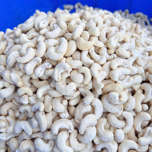 เม็ดมะม่วงหิมพานต์ ซานติโก นัทส์ เคอร์เนลส์  บริการสั่งทำพิเศษสำหรับเม็ดมะม่วงหิมพานต์ คาจู บาดัม - Product Image 1