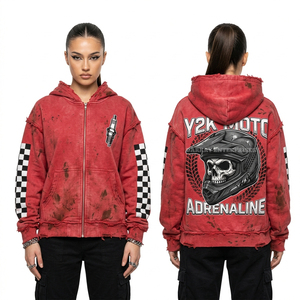 Sudadera con capucha y cremallera personalizada de 350GSM, roja, con lavado ácido, para mujer, estilo Y2K, con gráfico de casco de moto, efecto desgastado y mangas con diseño de tablero de ajedrez. - Product Image 1