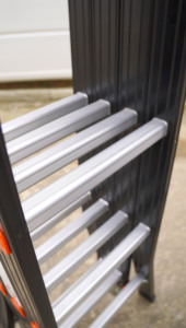 EN131 VIETLADDERS 4-Section Multi-Purpose Industrial Ladder NVLG-45 Aluminum Alloy <b>12</b> Steps 365cm Extended Height 300 Lbs - Product Image 3