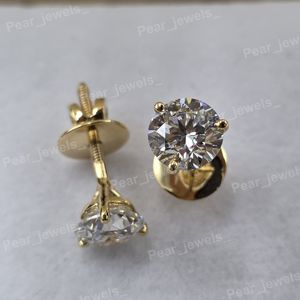 Boucles d'oreilles classiques en argent 925 plaqué rhodium avec moissanite brillante, pour femme, usage quotidien, serti à griffes, fermeture à vis sécurisée - Product Image 1