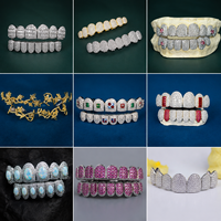 Grillz personnalisés en forme de crocs de vampire avec barre en moissanite |   Grillz dentaire plaqué or 18 carats style Hip Hop, certifié IGI, avec dents en or blanc glacé