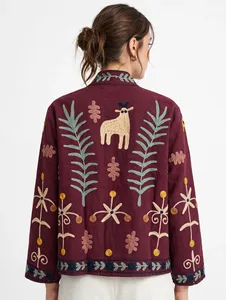 Veste bohème brodée bordeaux à col montant, manches longues, motif animalier et floral, coupe ample en coton - Product Image 5