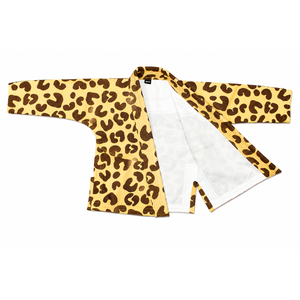Kimono de Jiu-Jitsu brésilien à imprimé léopard sur toute la surface |   Uniforme d'arts martiaux BJJ personnalisé en polyester/coton imprimé assorti - Product Image 3