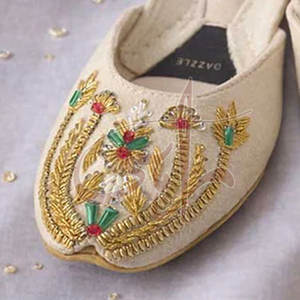 Calzado Khussa Profesional para Mujer, Superventas, MOQ Bajo, Antideslizante, con Estampado, Material Duradero, Marca Privada Personalizable - Product Image 5