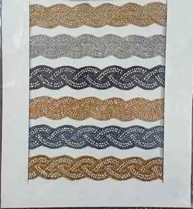 Dentelle Cutdana de qualité supérieure avec broderie de perles fines, idéale pour la décoration des saris, des lehengas et des robes. - Product Image 4