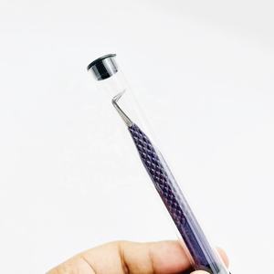 Pince à cils personnalisée violet de type L, poignée en diamant, acier durable pointu poli à 90 degrés avec revêtement de logo de couleur - Product Image 1