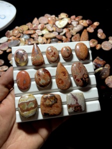 Opale mexicaine Cantera, qualité A, cabochon, pierre précieuse non montée pour la création de bijoux - Product Image 1